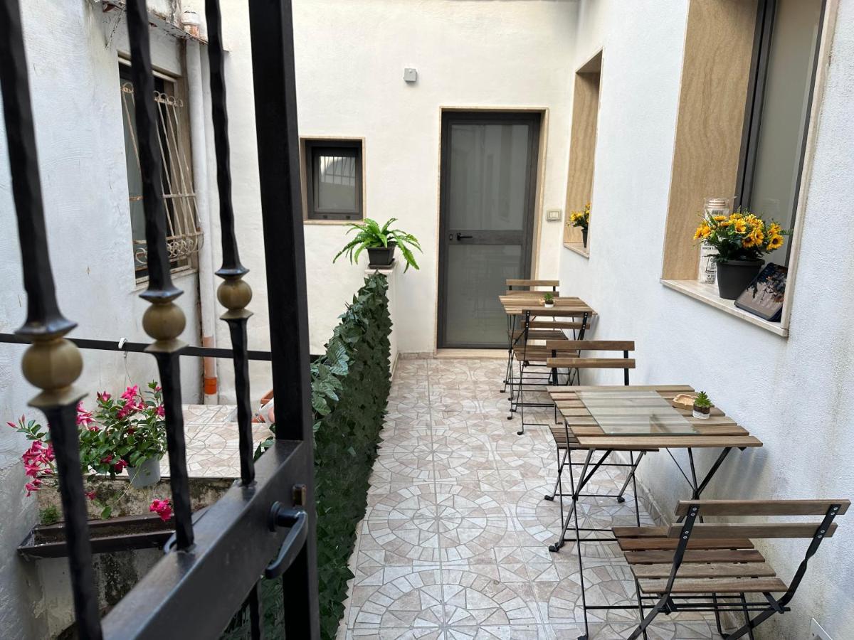 Del Carmine 23 Hotel Bari Exterior photo